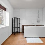Spacious & Lovely Aurora I Free Parking * ترومسو