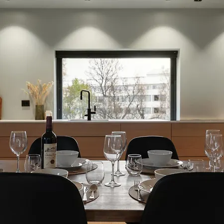 Spacious & Lovely Aurora I Free Parking *